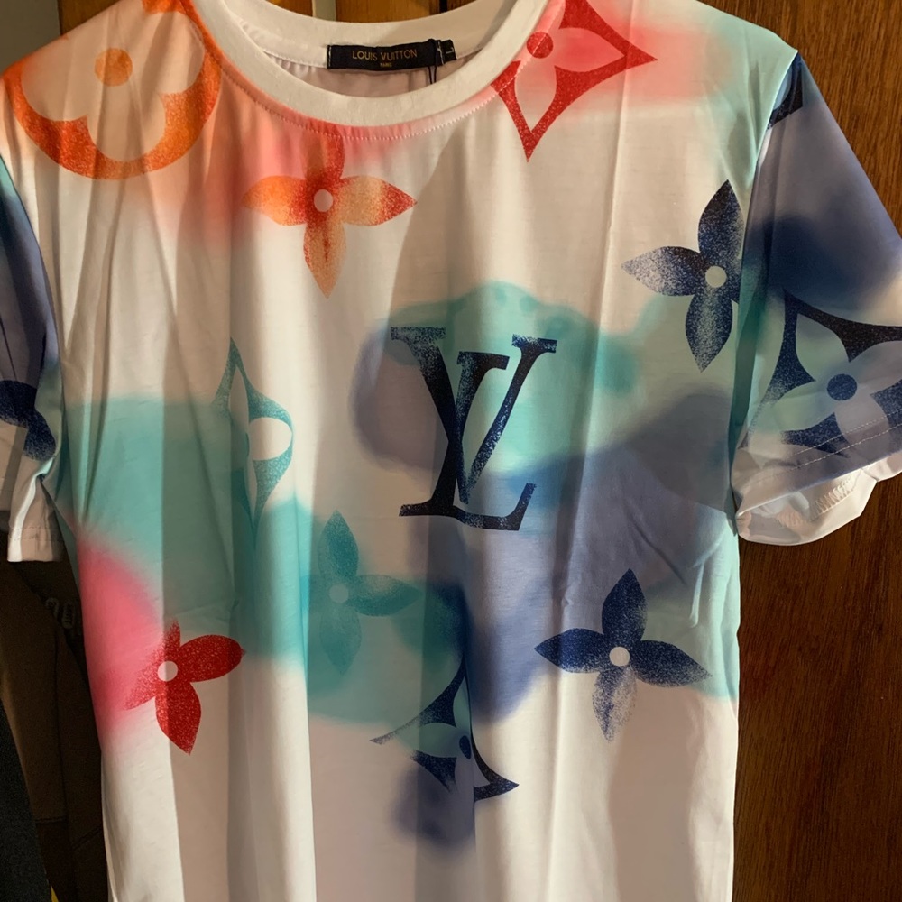 LV T-Shirt